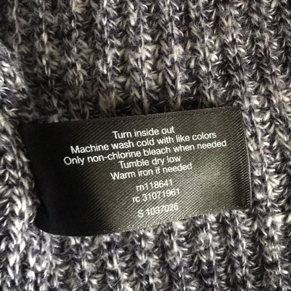 LANE BRYANT PULLOVER SWEATER - Picture 6 of 7